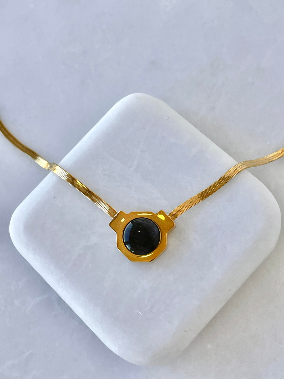 Çelik Opal Taşlı Yılan Zincir Kolye Siyah