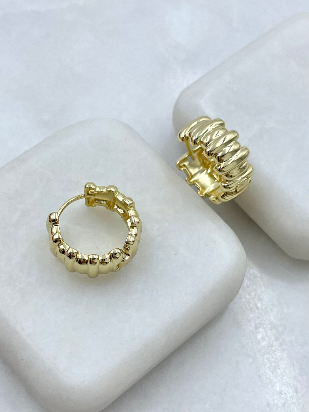 Özel Seri Sütun Halka Küpe Gold