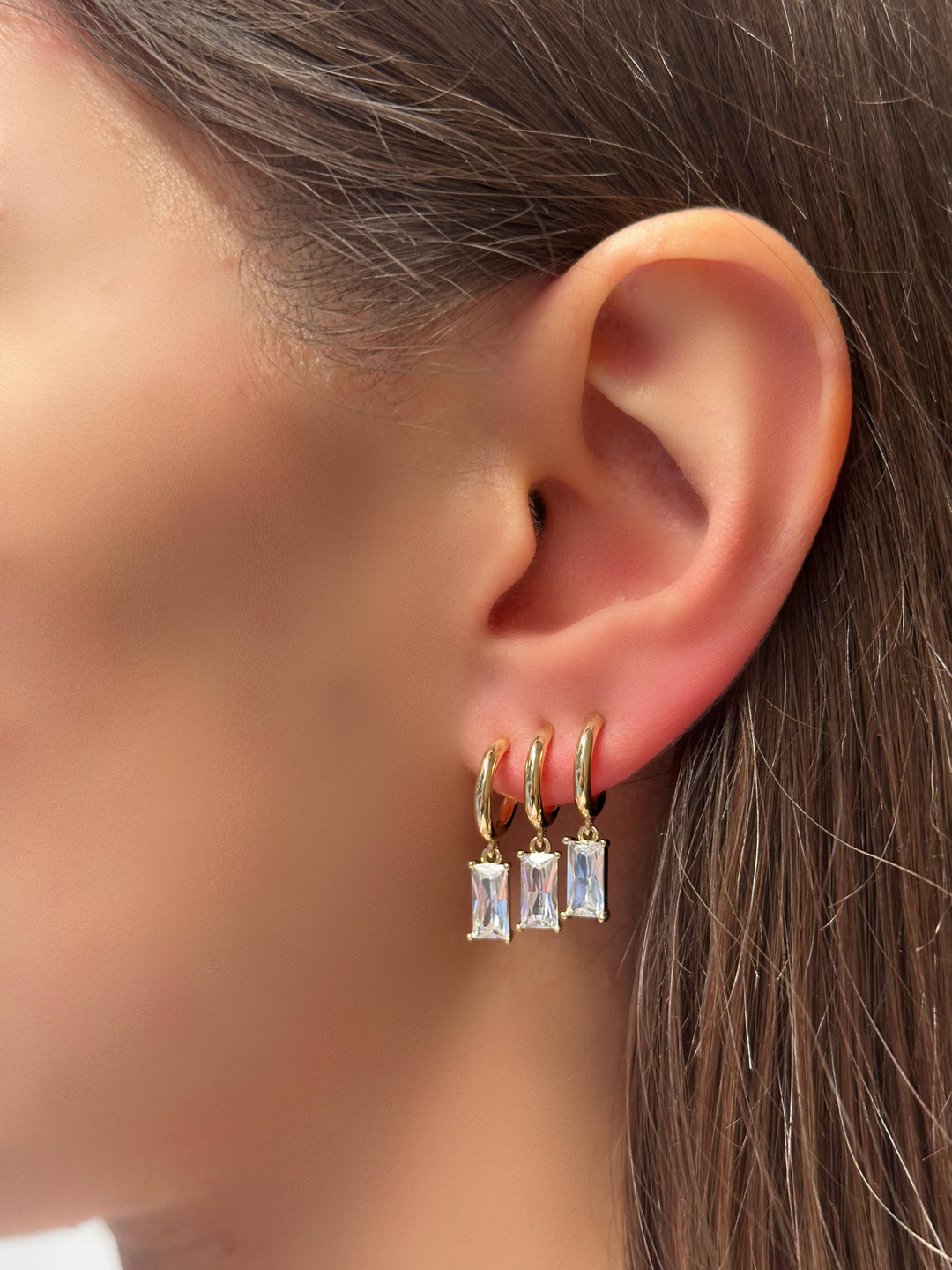 Özel Seri Baget Taş Sallantılı Üçlü Görünüm Taşlı Küpe