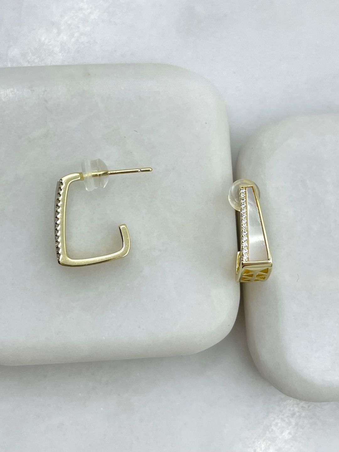 Özel Seri Gömme Taşlı Sedefli Tasarım Küpe Gold