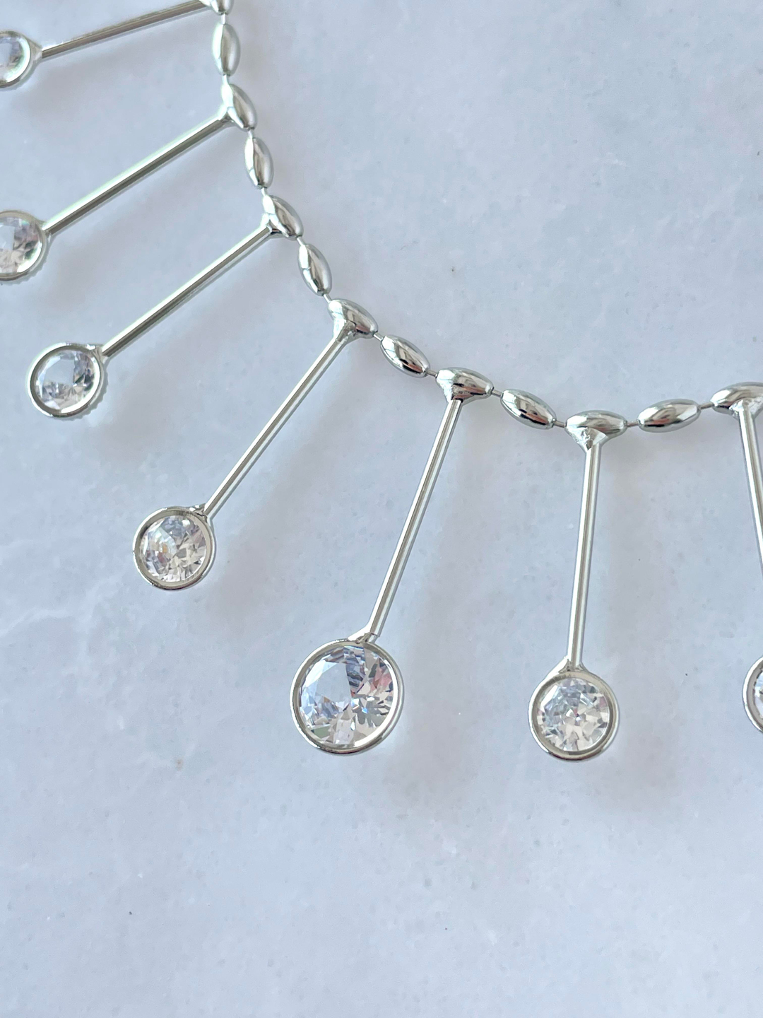 Altın Kaplama Daire Kristal Taşlı Sütun Kolye Gümüş