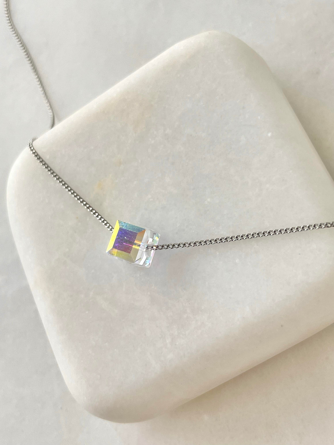 Özel Seri Yansımalı Küp Kristal Zincir Kolye Gümüş