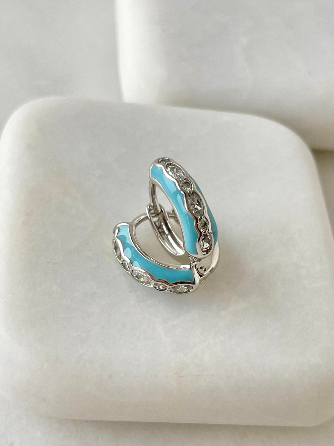 Özel Seri Mavi Mineli Gömme Taşlı Halka Küpe Gümüş