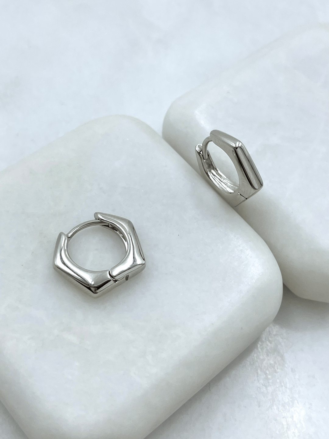 Özel Seri Köşeli Minik Küpe Gümüş