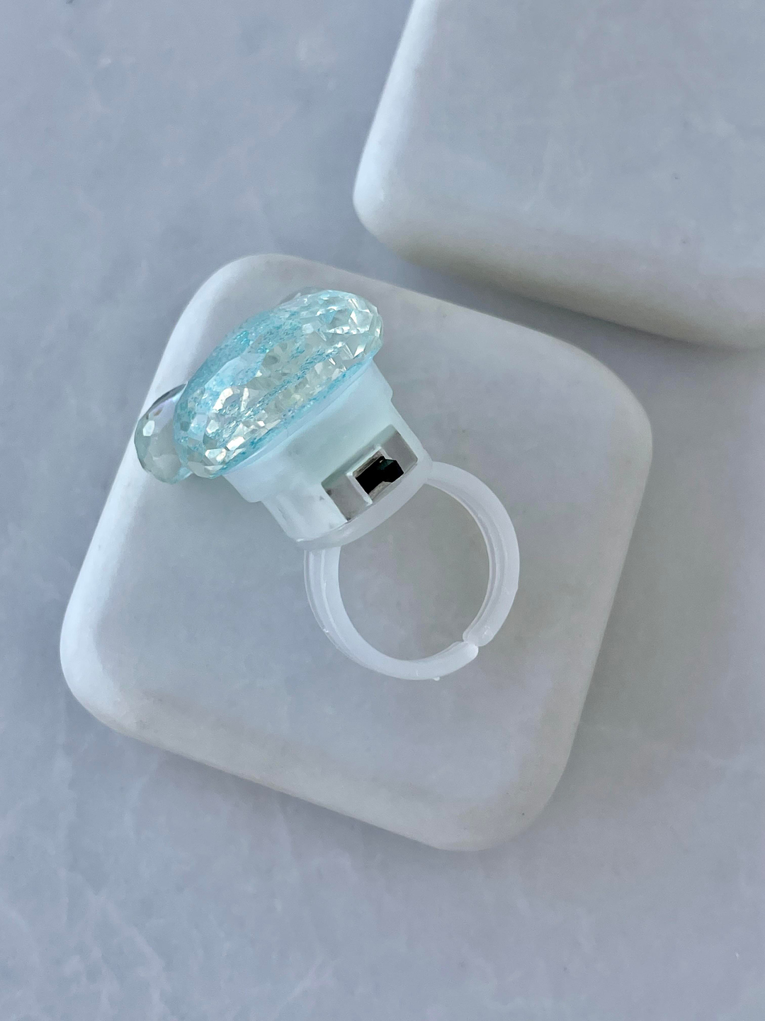 Işıklı Simli Turkuaz Tavşan Yüzük