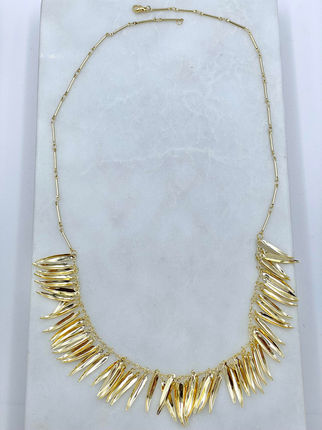 Altın Kaplama Uzun Yaprak Sallantılı Boru Zincir Kolye 60 cm Gold