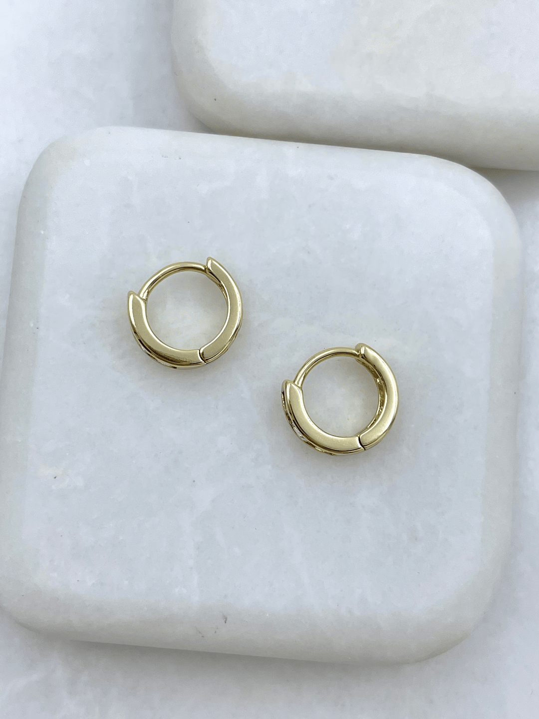 Özel Seri Renkli Kristal Taşlı Minik Halka Küpe 1 cm Gold