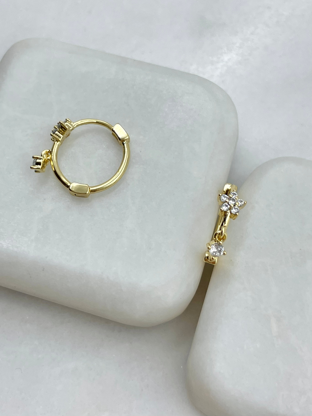 Özel Seri Kristal Taş Sallantılı Tasarım Çiçek Halka Küpe Gold