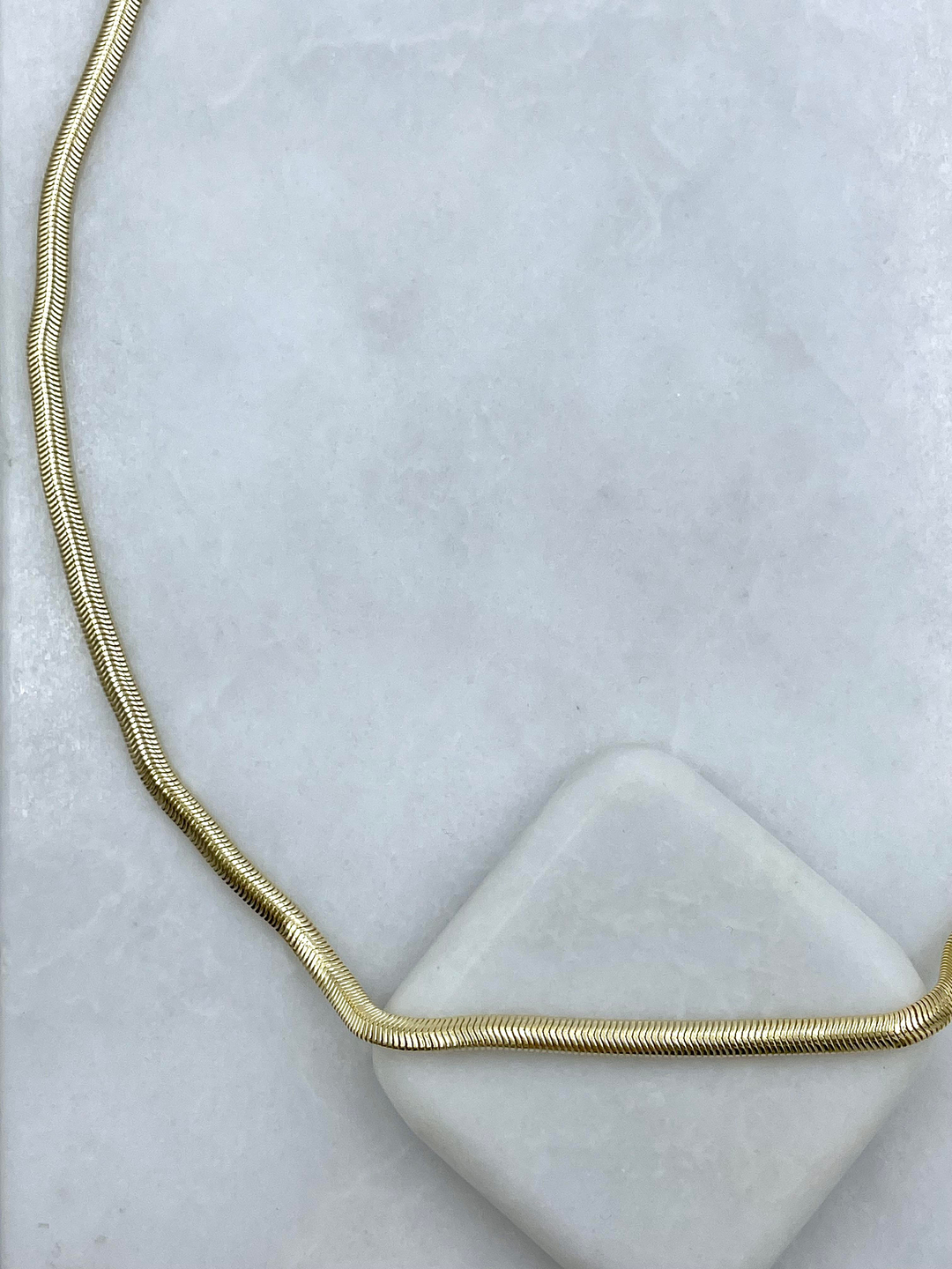 Altın Kaplama Yassı Yılan Zincir Kolye 50 cm Gold