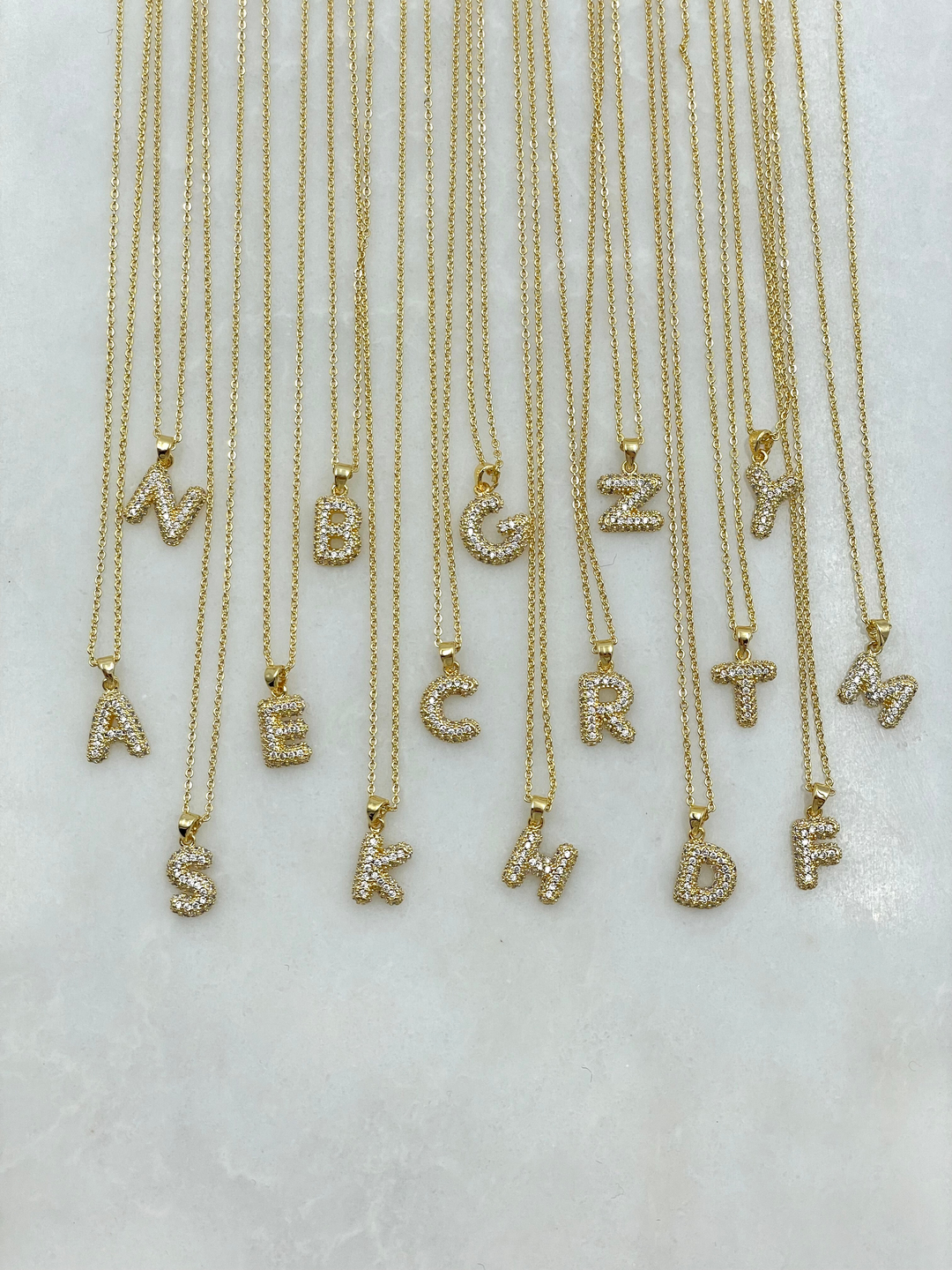 Altın Kaplama Gömme Taşlı Küçük Bombeli Harf Kolye Gold