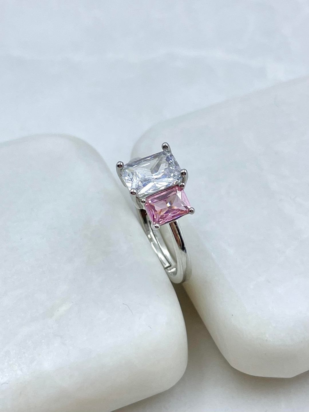Altın Kaplama Pembe Kare Kristal Taşlı Yüzük Beyaz-Gümüş