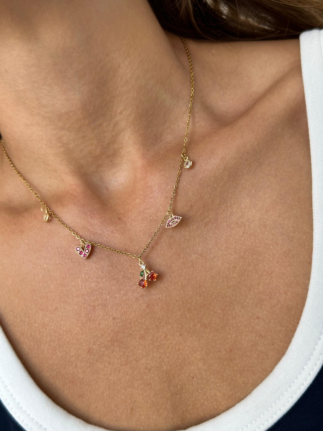 Çelik Renkli Kiraz ve Karpuz Sallantılı Kolye Gold