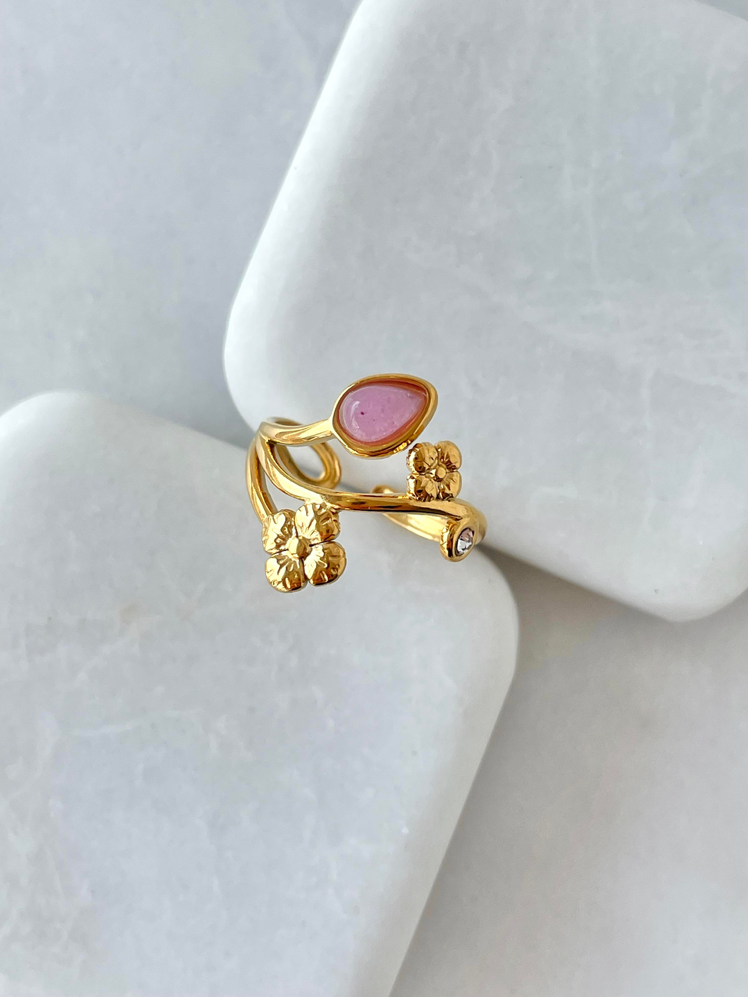 Çelik Doğal Taşlı Sarmaşık Yüzük Pembe