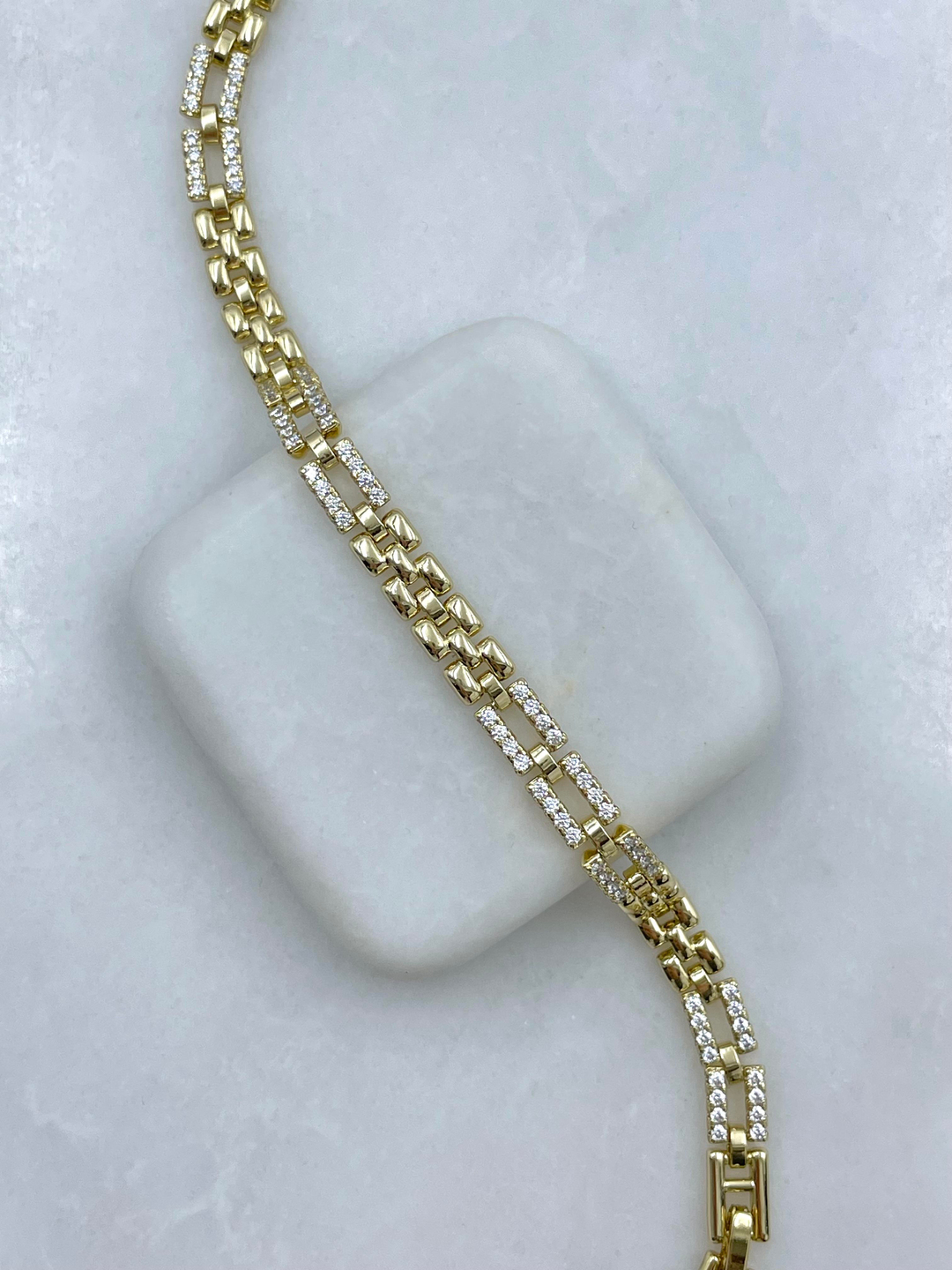 Özel Seri Gömme Taşlı Kordon Zincir Bileklik Gold