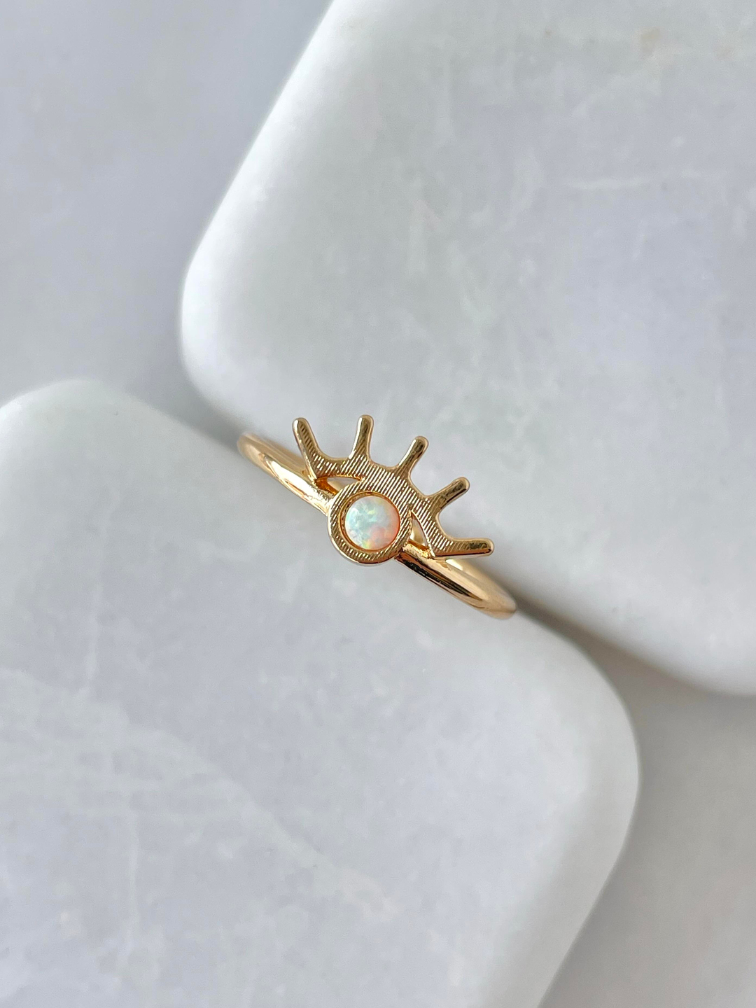 Altın Kaplama Opal Taşlı Göz Model Yüzük Beyaz