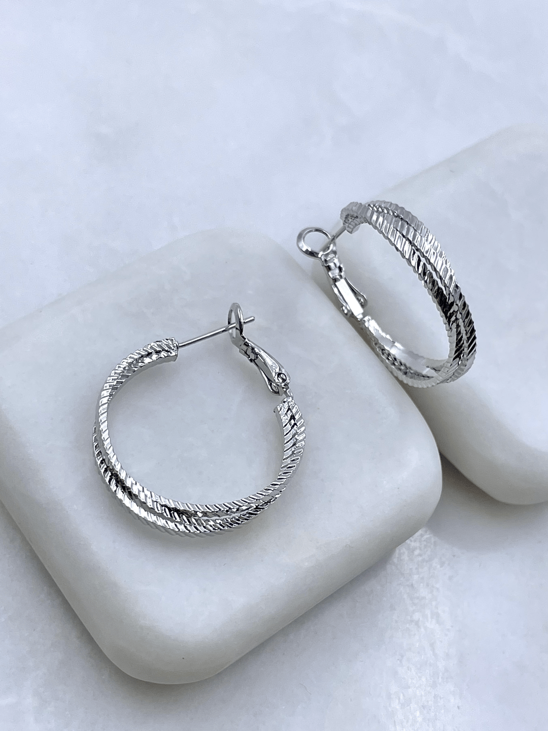 Altın Kaplama Üç Halka Geçişli Küpe Gümüş