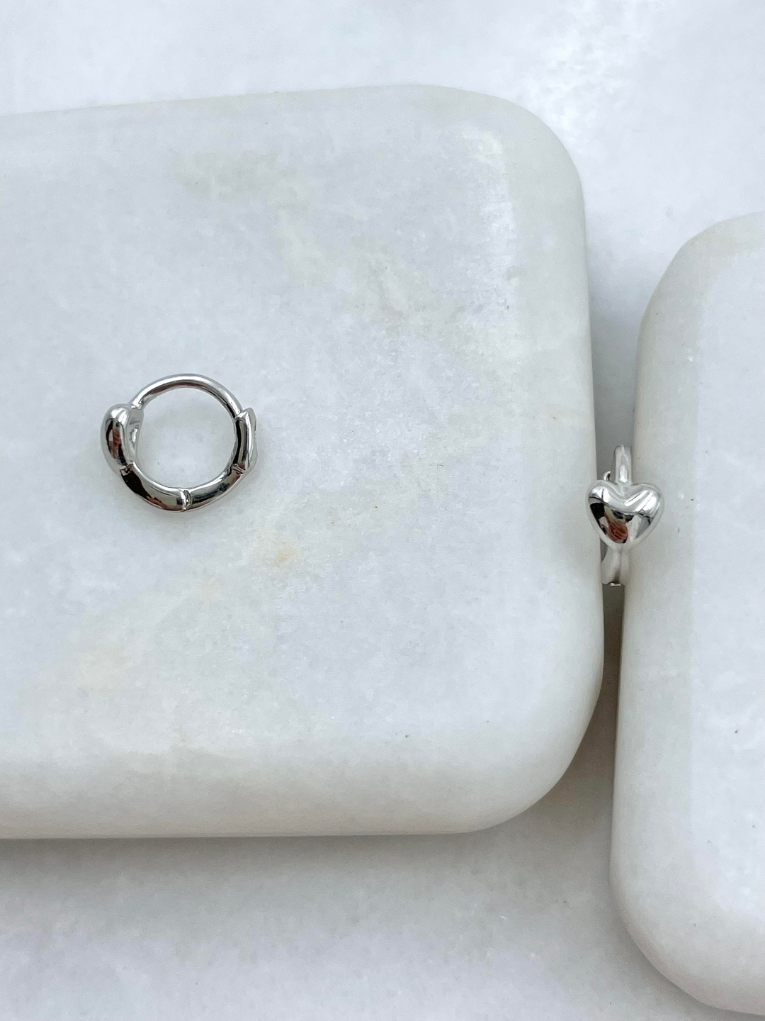 Özel Seri Minimal Kalpli Halka Küpe Gümüş