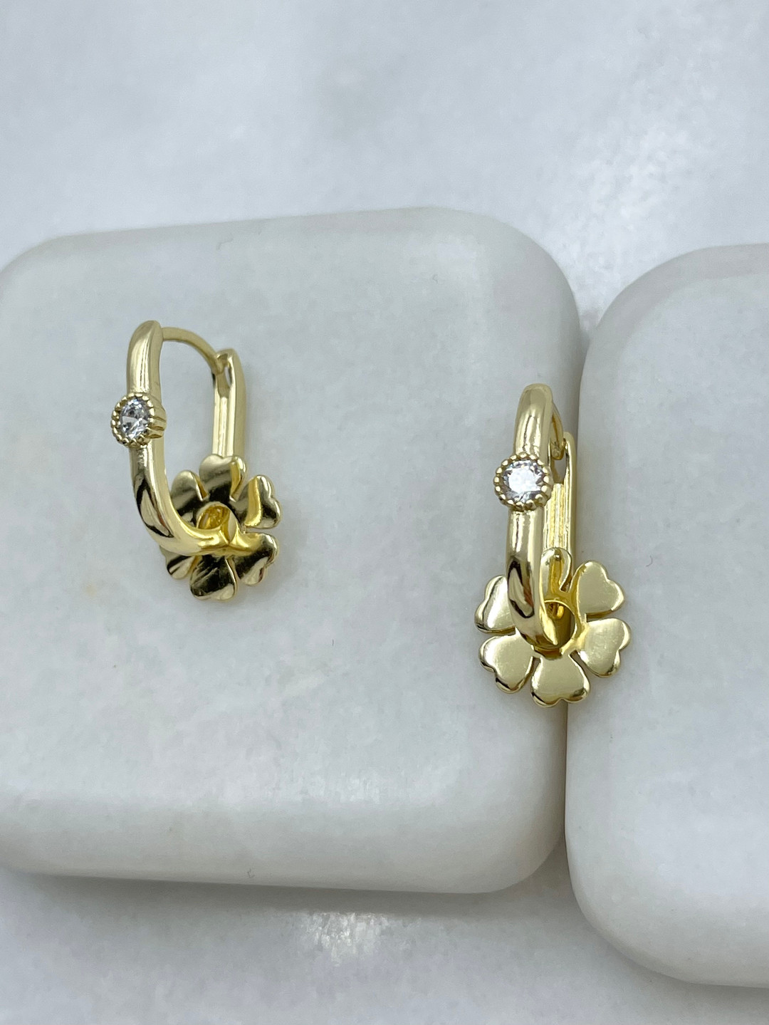 Özel Seri Göçmen Küpe Gold