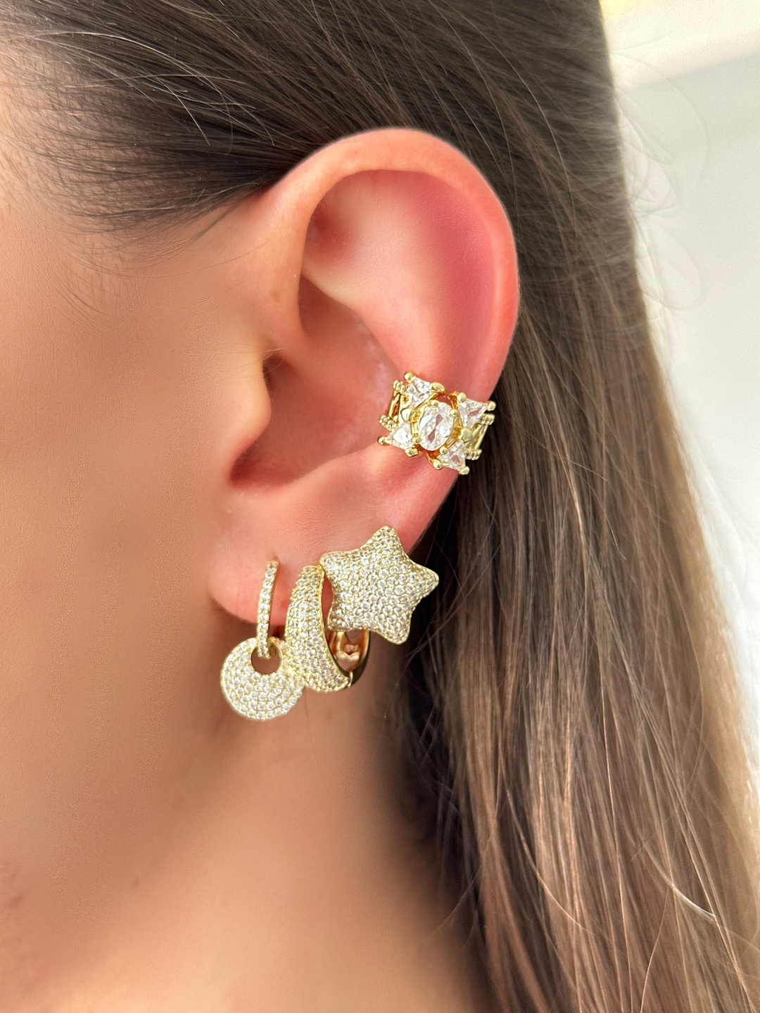 Altın Kaplama Kristal Fiyonk Kıkırdak Küpe Gold