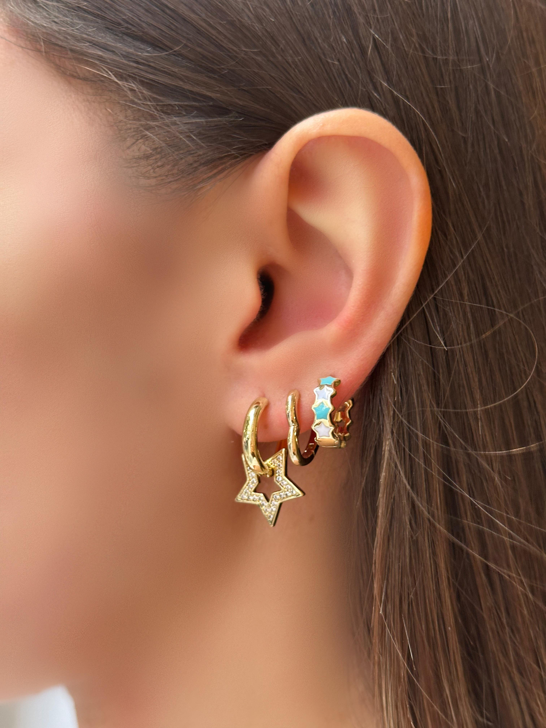 Özel Seri Beyaz ve Turkuaz Mineli Yıldız Halka Küpe Gold