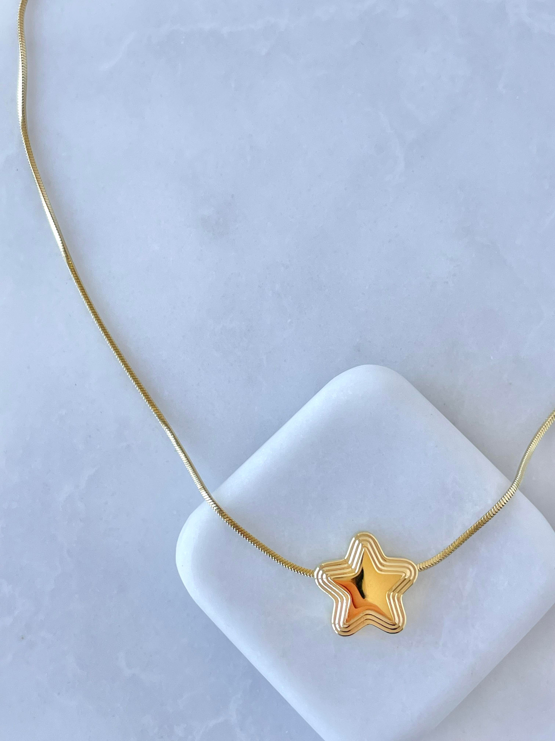 Çelik Bombe Yıldız Kolye Gold