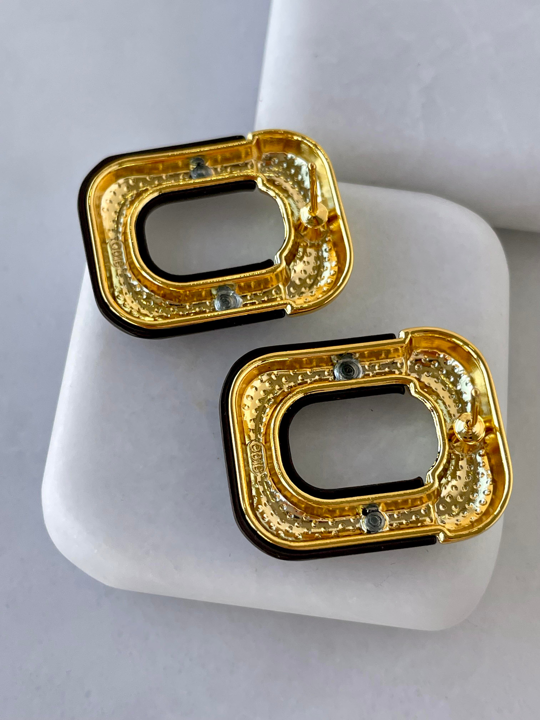 Gold Detaylı Mat Küpe Kahve