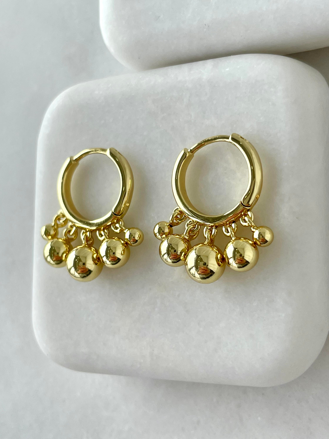 Özel Seri Büyük Küçük Topçuk Sallantılı Halka Küpe Gold