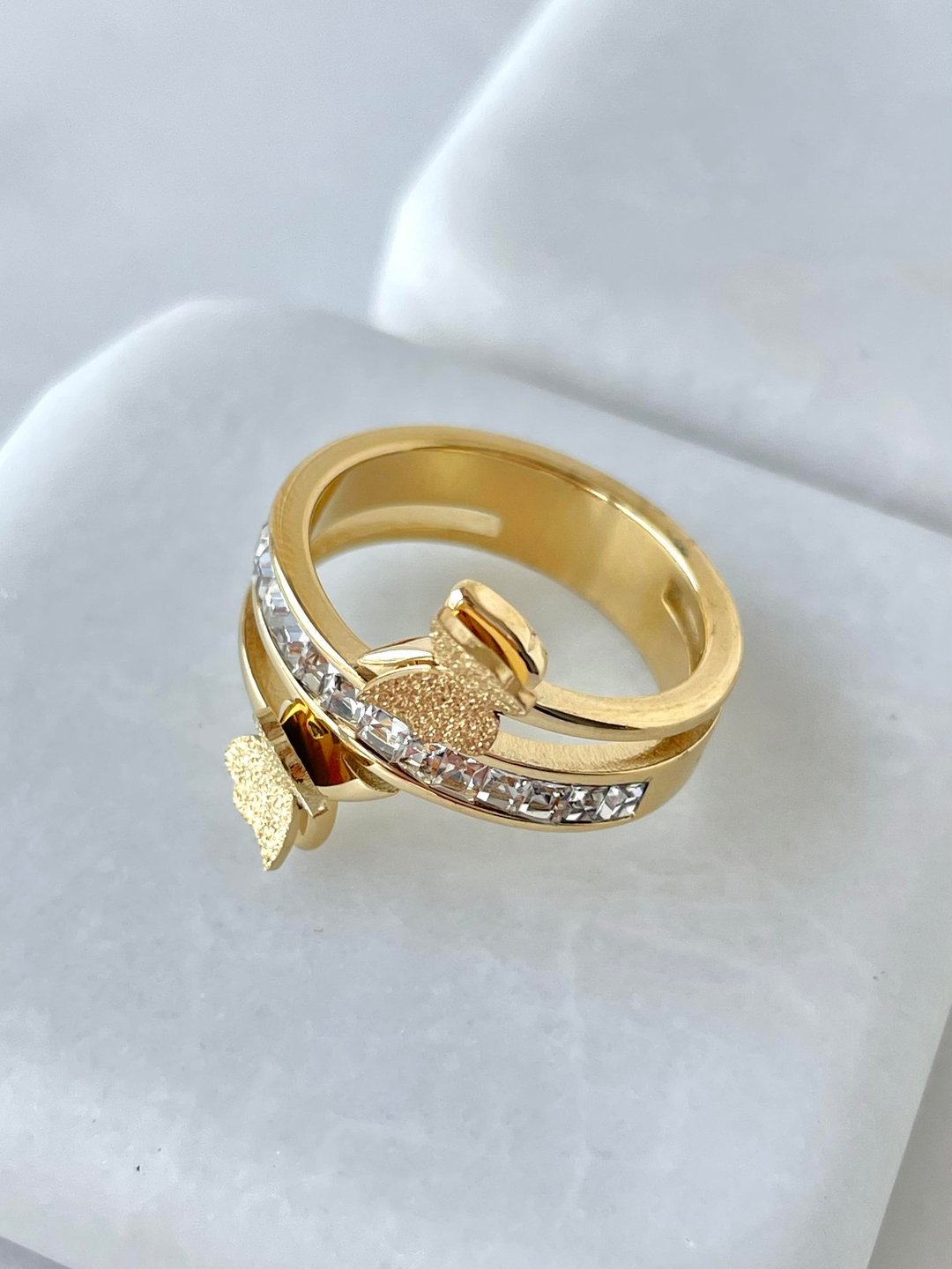 Çelik Kristal Taşlı Kelebek Yüzük Gold