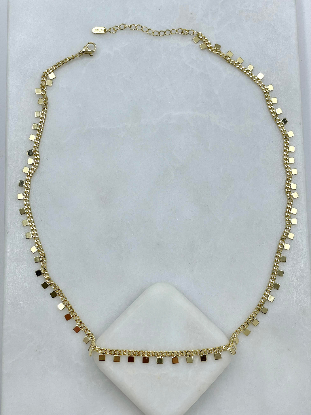 Altın Kaplama Kare Pul Plaka Sallantılı Kolye Gold