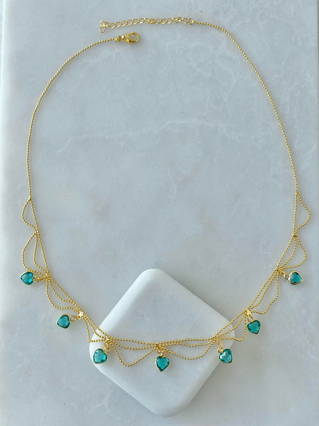 Altın Kaplama Kalp Sallantılı Topçuk Zincir Kolye Mavi