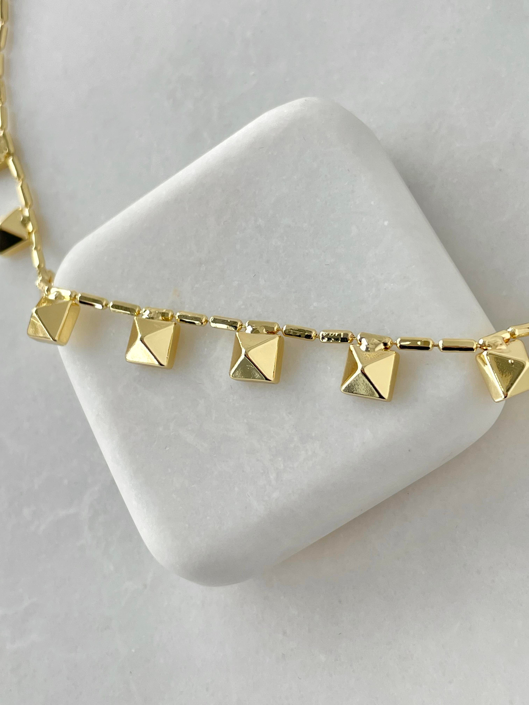 Altın Kaplama Prizma Plaka Kolye Gold