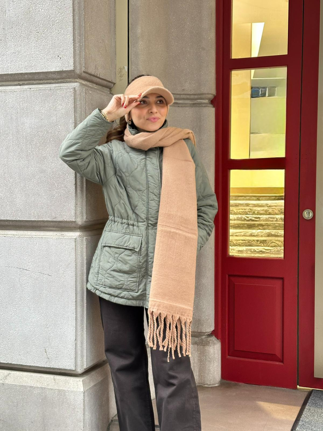 Yumuşak Dokulu Burgu Püsküllü Şal Vizon