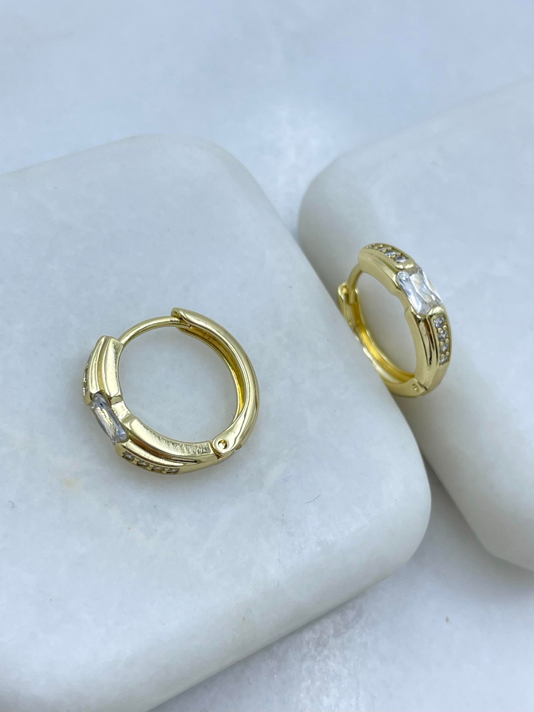 Özel Seri Baget Taşlı Tasarım Küpe Gold