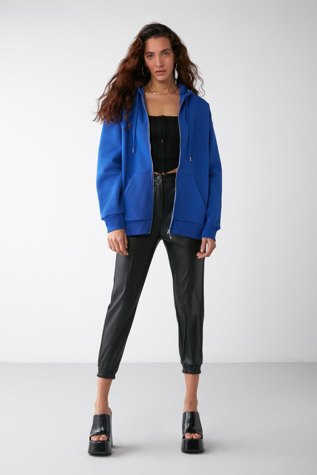 ALENA Kadın Basic Kanguru Cepli Oversize Organik Pamuk Fermuarlı Kapüşonlu Saks Mavi Sweatshirt