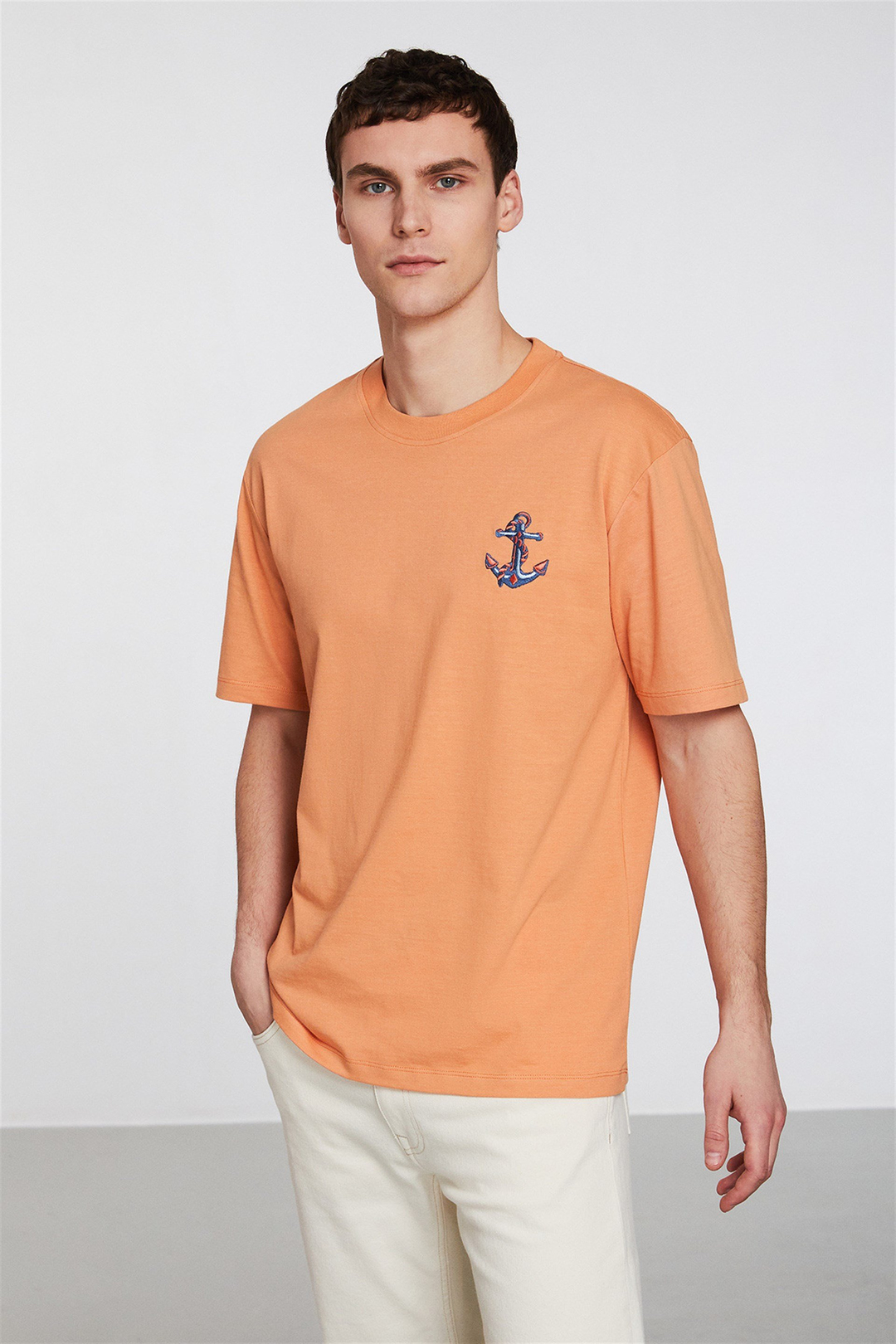 ANCHOR Erkek Somon Nakışlı-İşlemeli Yuvarlak Yaka Regular Fit T-Shirt