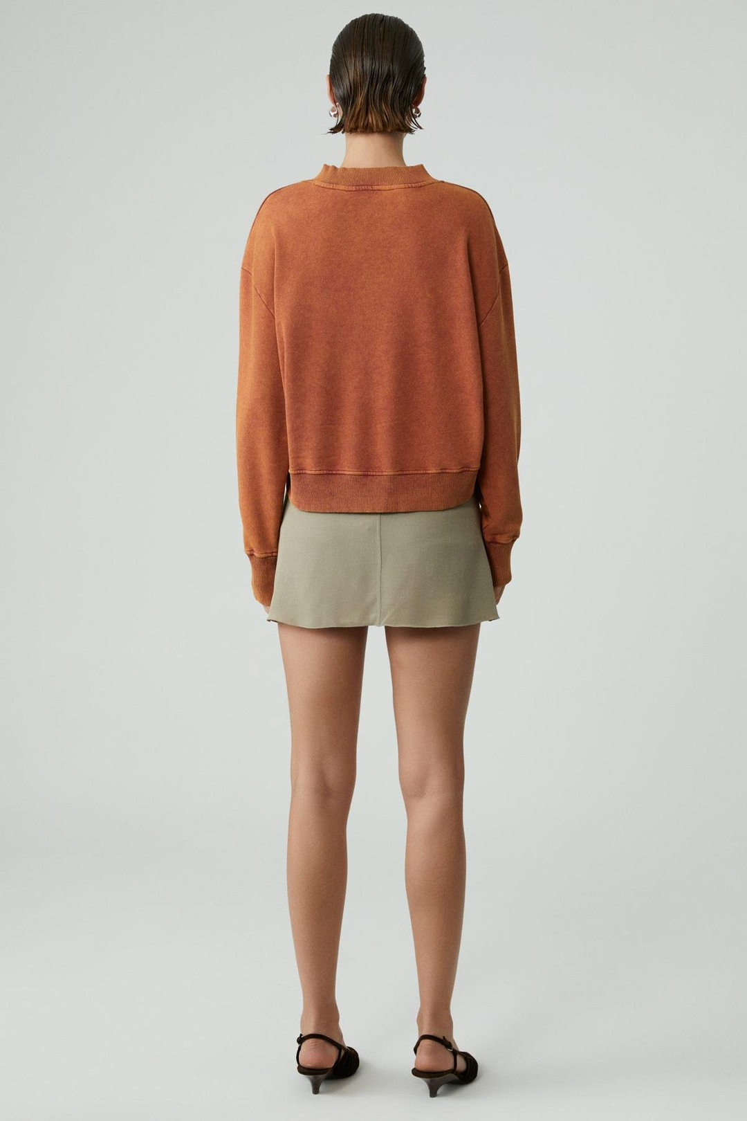 ANDREITA Kadın V Yakalı Asimetrik Oversize Turuncu Sweatshirt