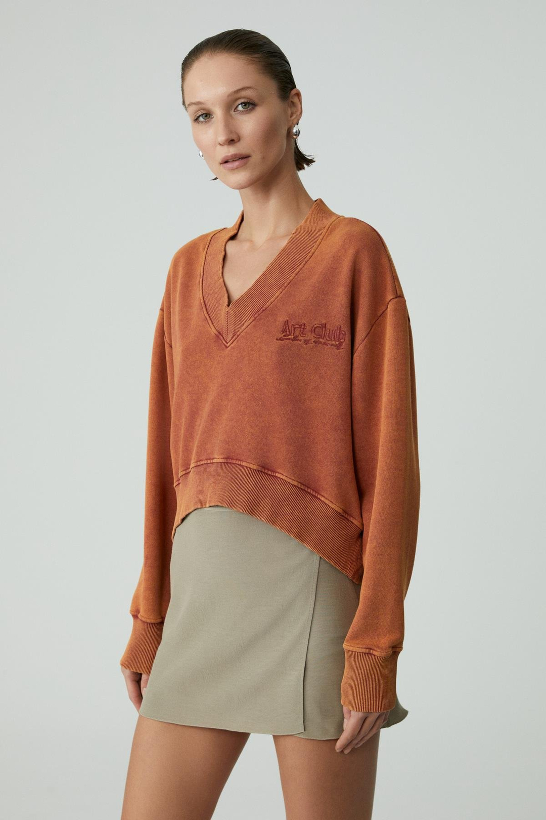 ANDREITA Kadın V Yakalı Asimetrik Oversize Turuncu Sweatshirt