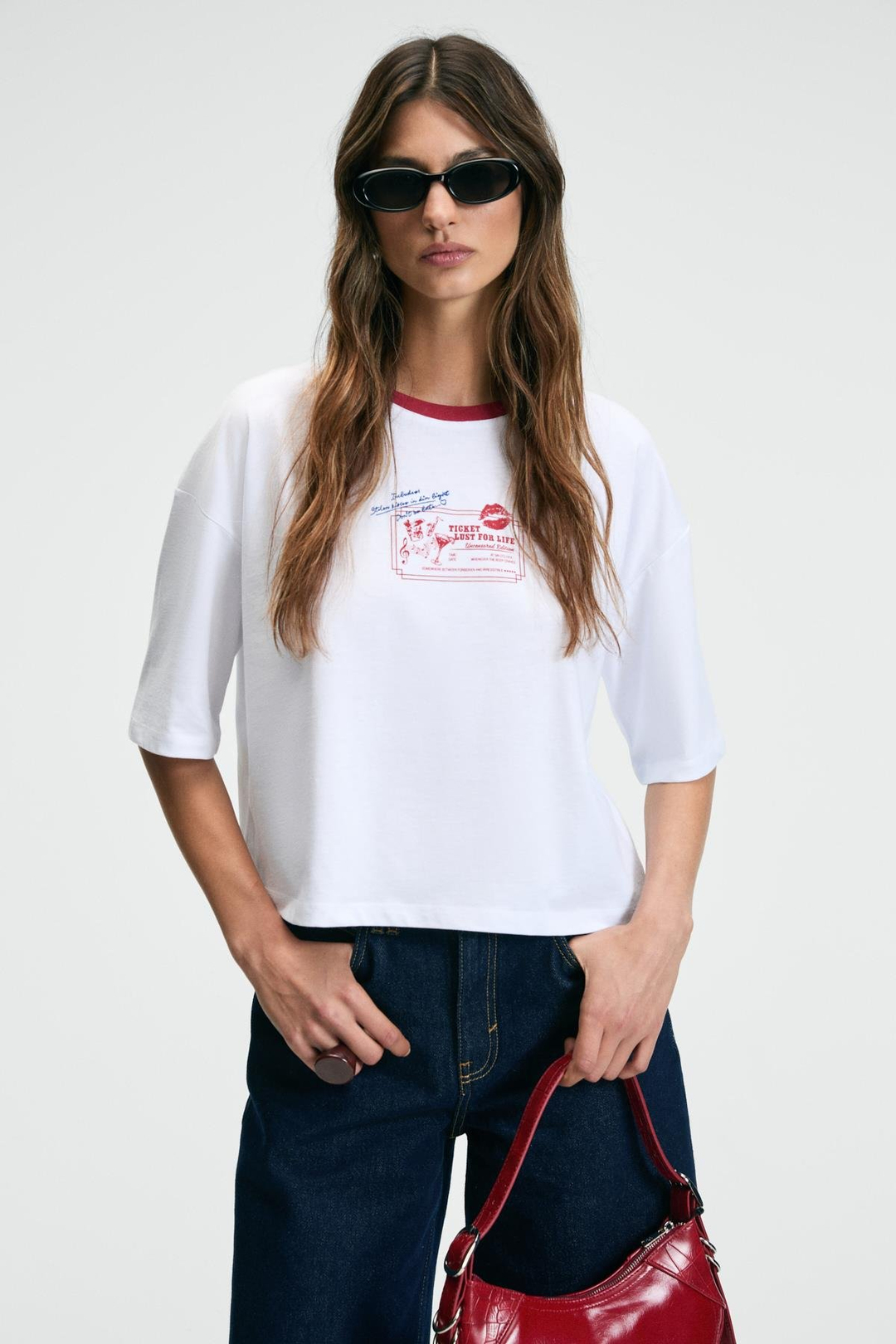 ARMELIA Kadın Bisiklet Yaka Düşük Omuz Önü Baskı Ve Nakış Detaylı Relaxed Beyaz T-Shirt