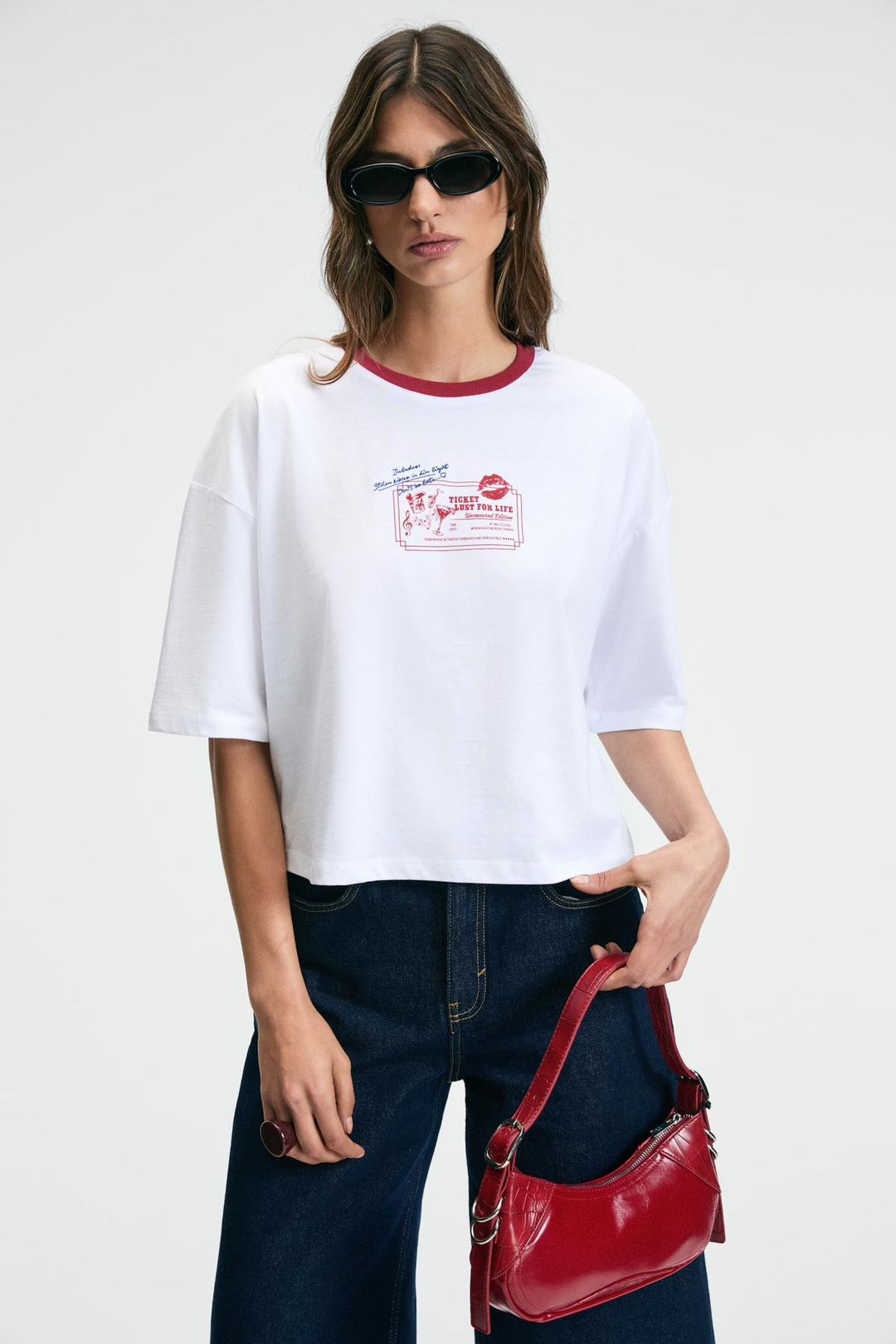 ARMELIA Kadın Bisiklet Yaka Düşük Omuz Önü Baskı Ve Nakış Detaylı Relaxed Beyaz T-Shirt