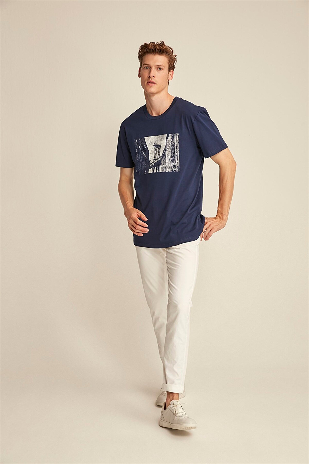 ASHTON Erkek Lacivert Baskılı Yuvarlak Yaka Comfort Fit T-Shirt