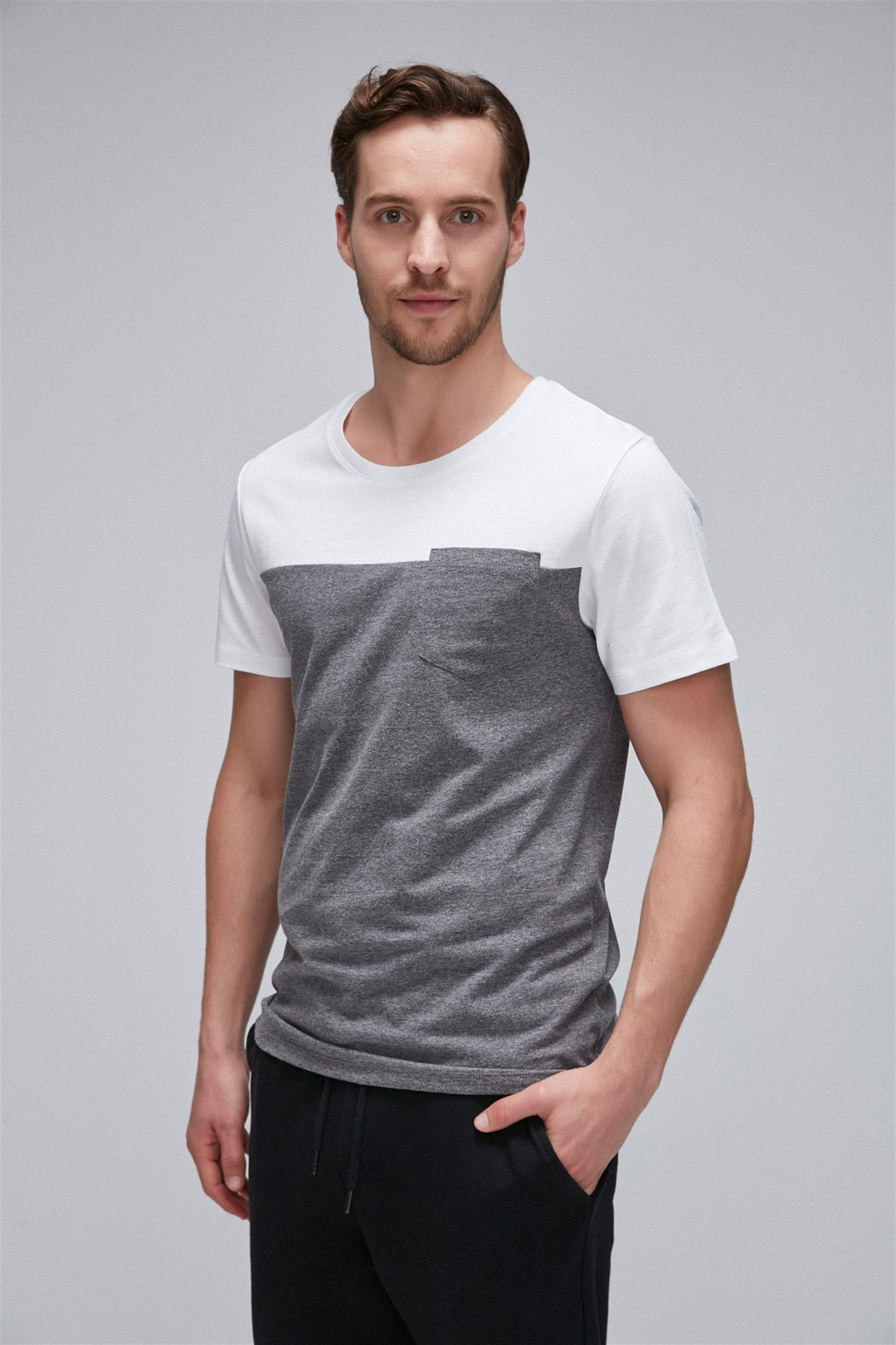 AYDEN Erkek Antrasit Renk Bloklu Yuvarlak Yaka Comfort Fit T-Shirt