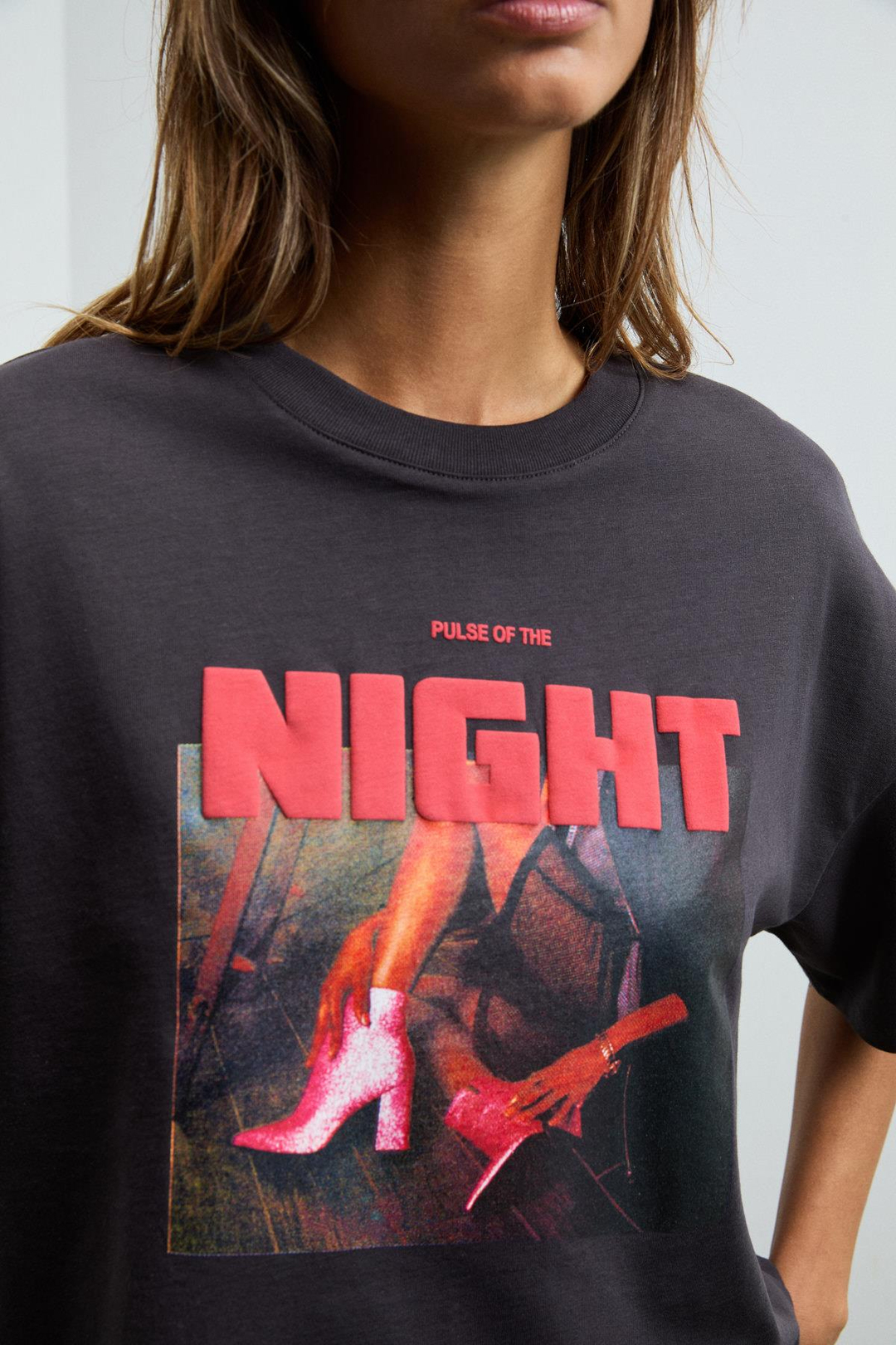 AYUKRA Kadın Yumuşak Ve Esnek Kumaşlı Baskı Detaylı Bisiklet Yakalı Antrasit T-Shirt