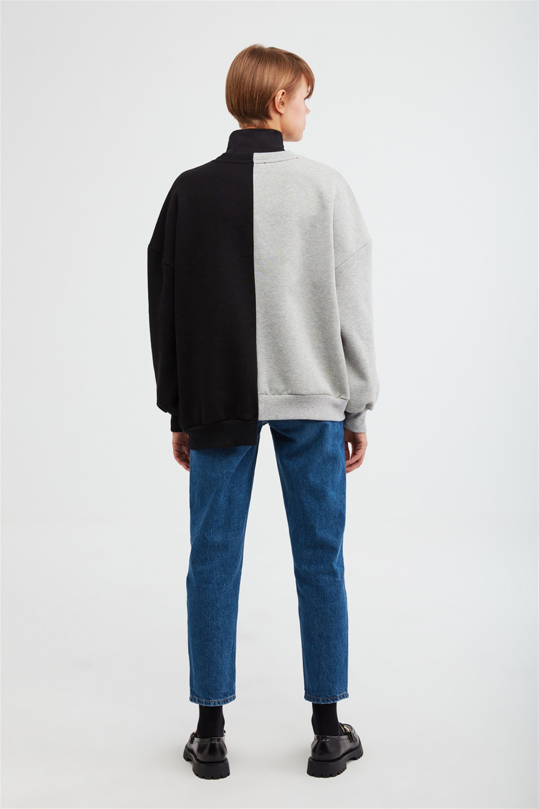 AZURE Kadın Gri Renk Bloklu ve Baskılı Yuvarlak Yaka Oversıze Sweatshirt