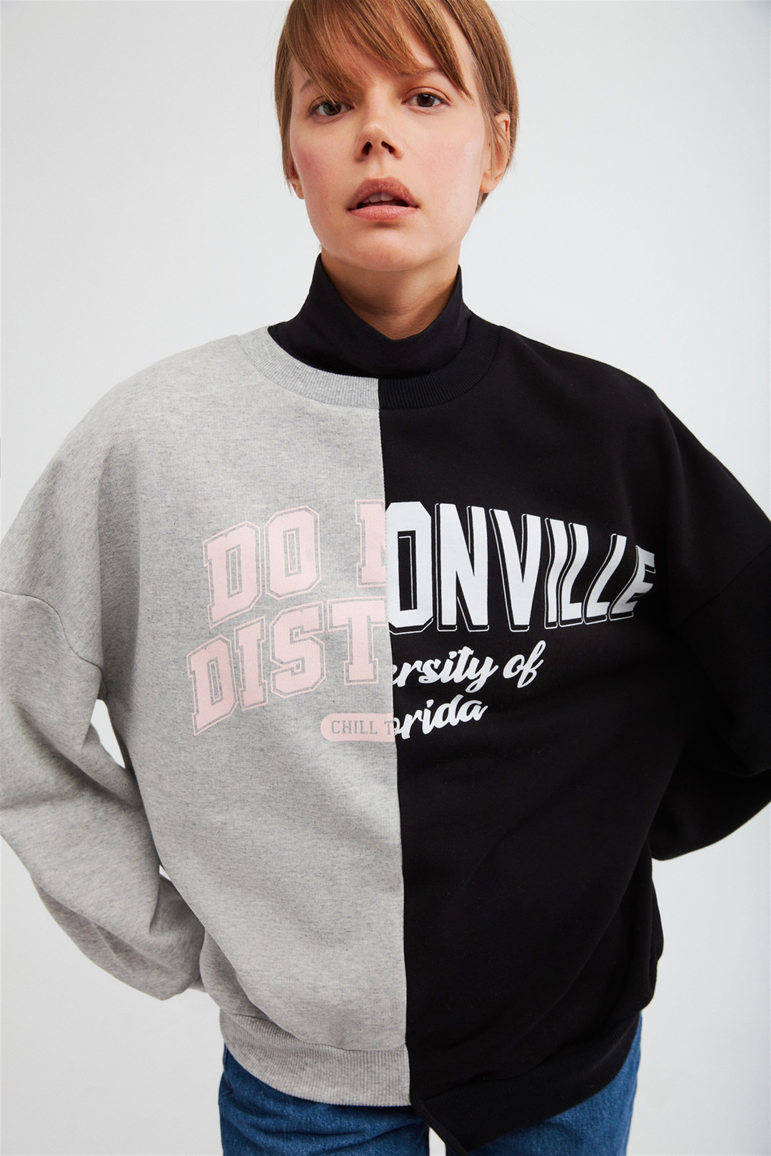 AZURE Kadın Gri Renk Bloklu ve Baskılı Yuvarlak Yaka Oversıze Sweatshirt