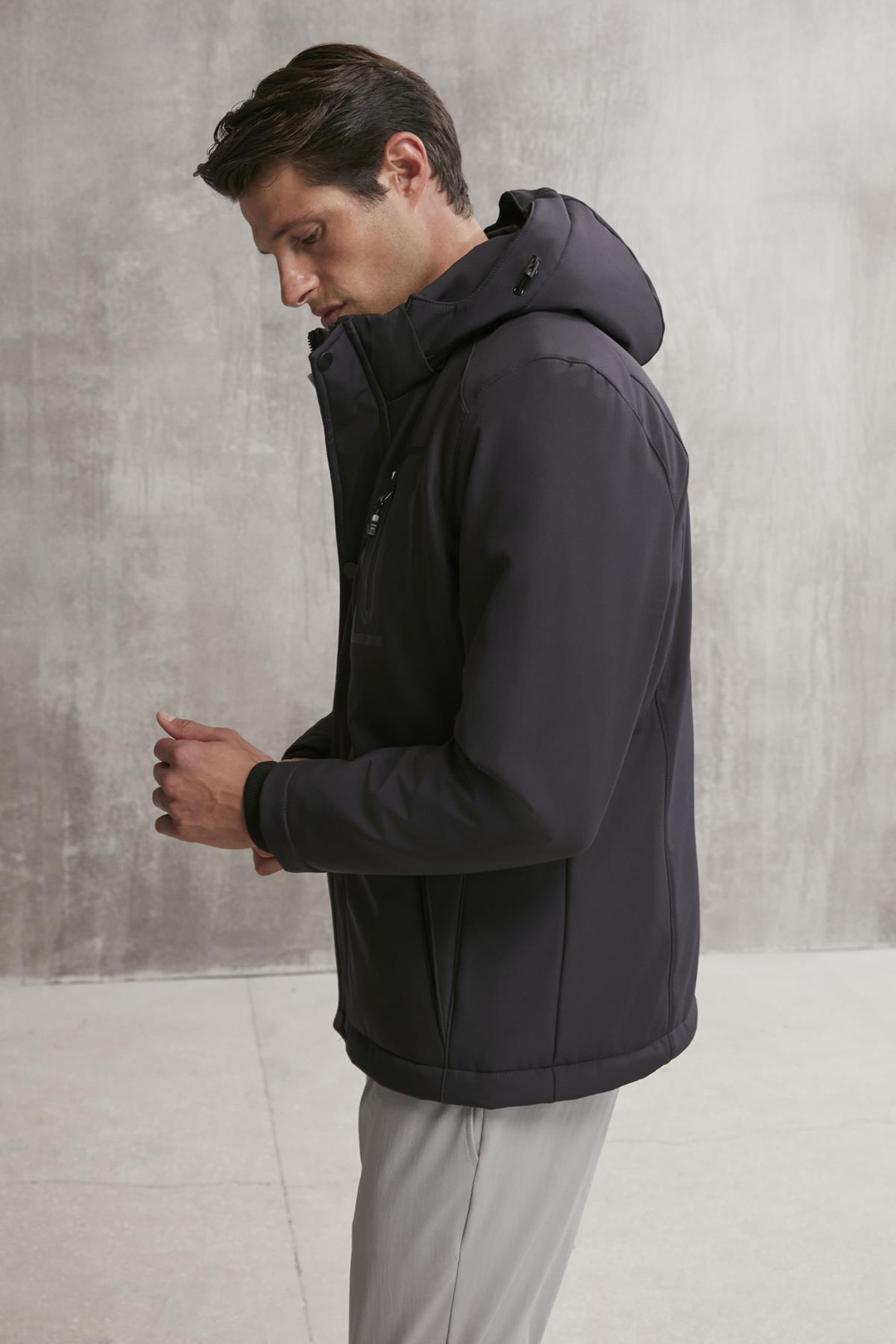 BERNARD Erkek Gore-Tex Su İtici Kumaş İçi Kürklü Relaxed Kapüşonlu Fermuarlı Lacivert Mont