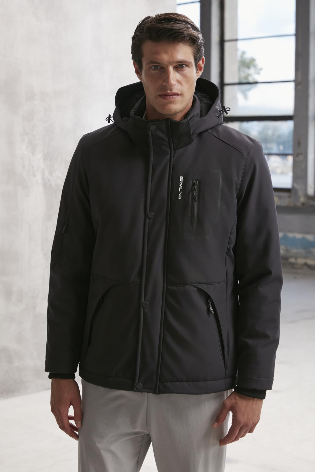 BERNARD Erkek Gore-Tex Su İtici Kumaş İçi Kürklü Relaxed Kapüşonlu Fermuarlı Lacivert Mont