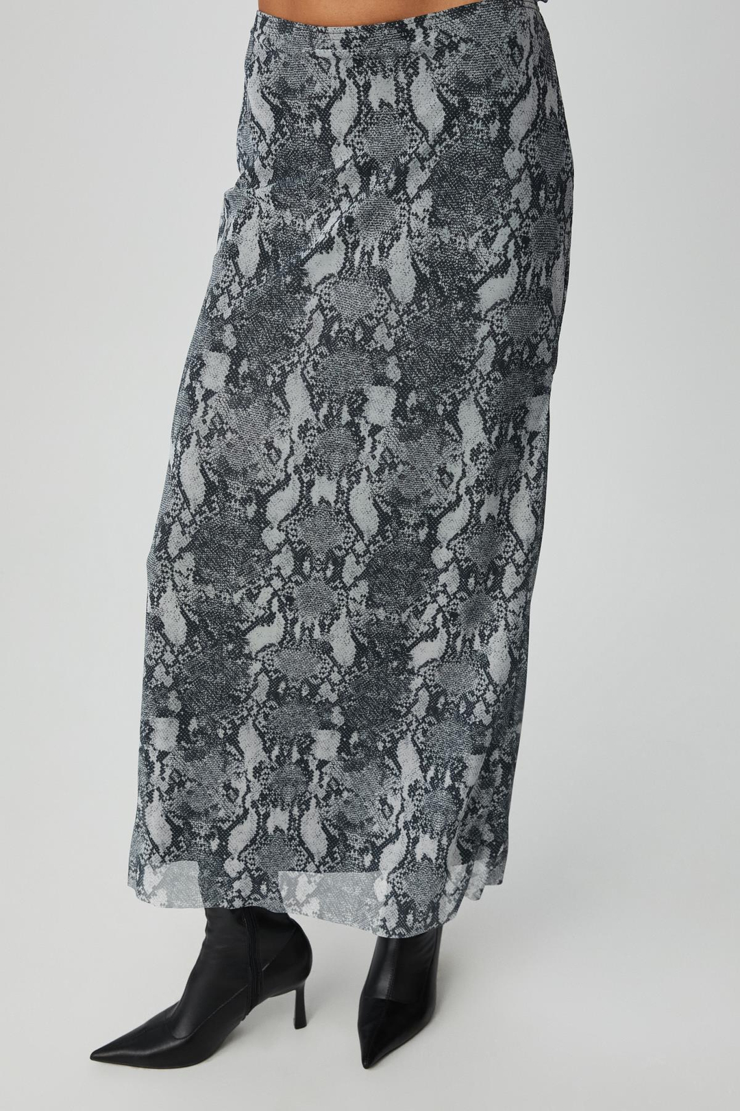 BEULAH Kadın Maxi Boy Slim Fit Beli Lastikli Tül Batik Desenli Yılan Desenli Etek