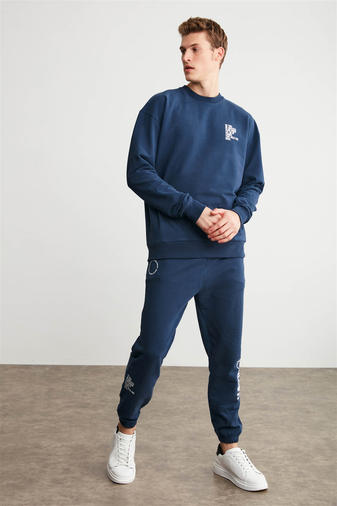 BODDEN Erkek Lacivert Baskılı Yuvarlak Yaka Comfort Fit Sweatshirt