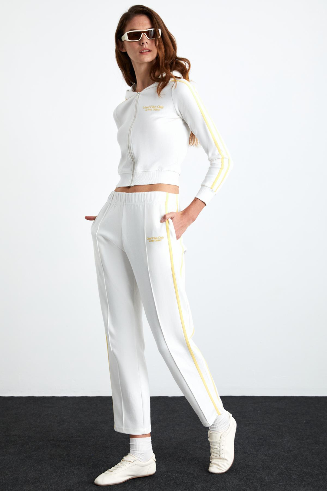 BRISEIS Kadın Pamuk-Polyester Ekru Hoodie