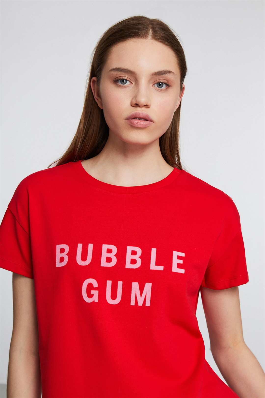 CANDY Kadın Kırmızı Aplikeli Yuvarlak Yaka Comfort Fit T-Shirt